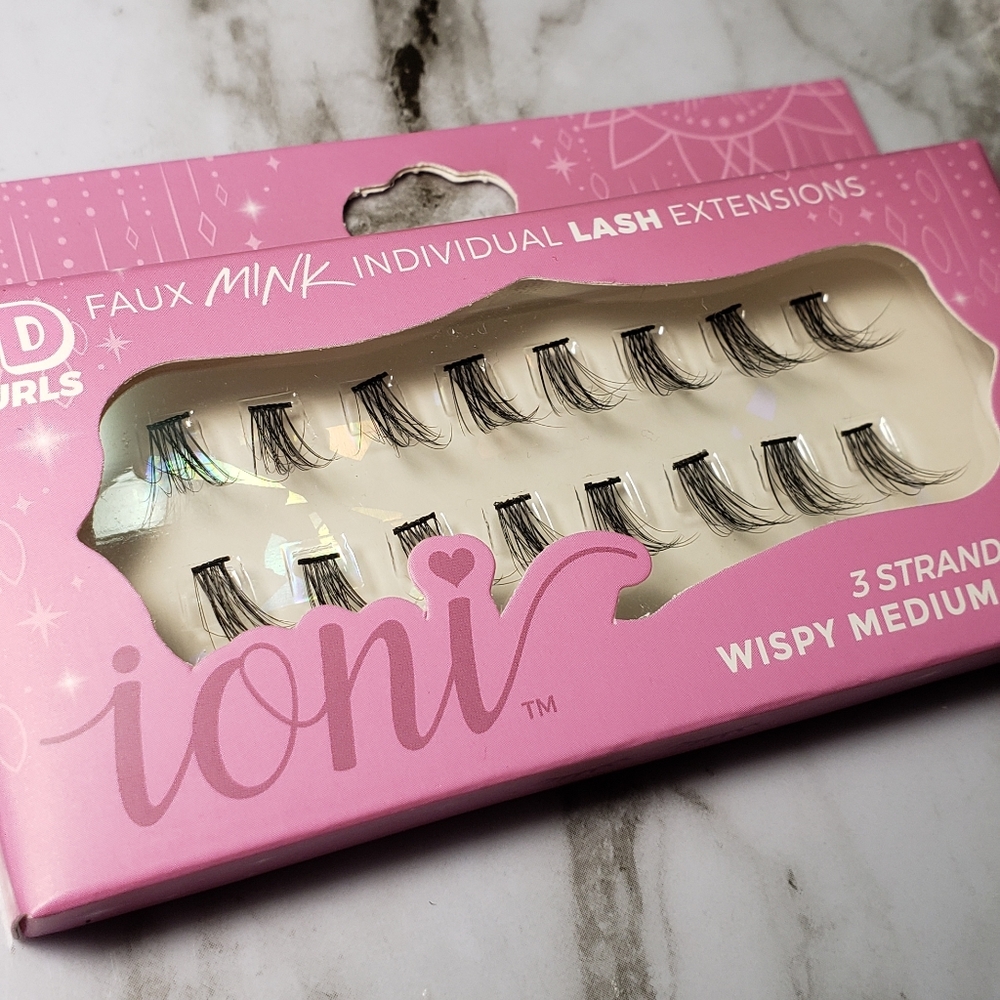 Individual Lashes - Picture 2 of 2